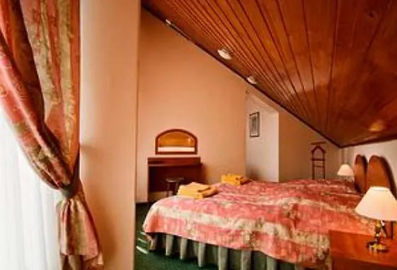 מלון Sanatorium Uzdrowiskowe Roza 3*